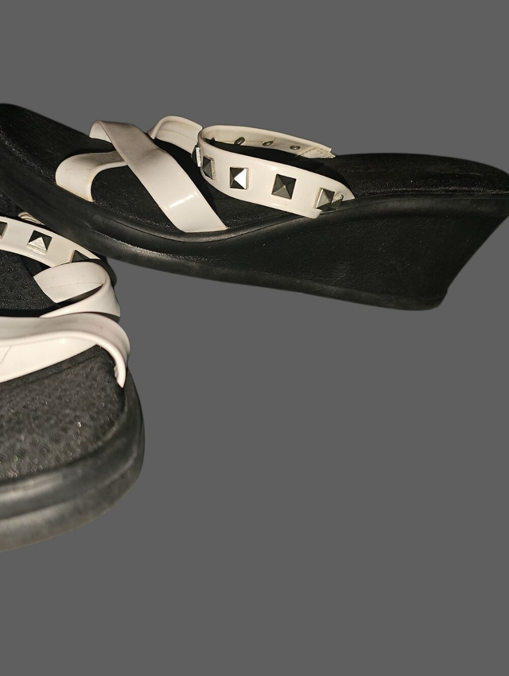 Sketchera Wedged Memory Foam Sandals